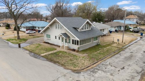501 S Thompson St, Vinita, OK, 74301-4639 | Card Image