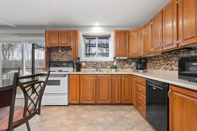 51 Latta Dr, House other with 3 bedrooms, 2 bathrooms and 8 parking in Plainfield ON | Image 13