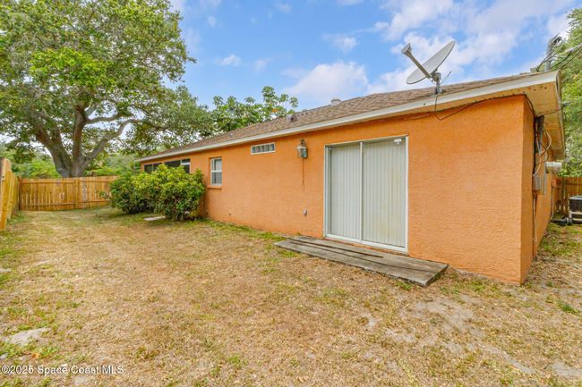1706 Apache St Ne, House other with 3 bedrooms, 2 bathrooms and null parking in Palm Bay FL | Image 31