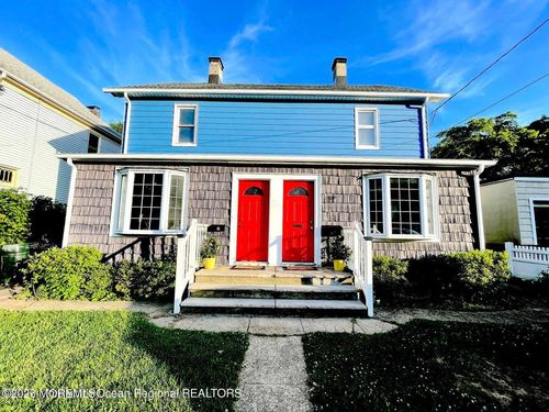 137 Oakland St, Red Bank, NJ, 07701-1143 | Card Image