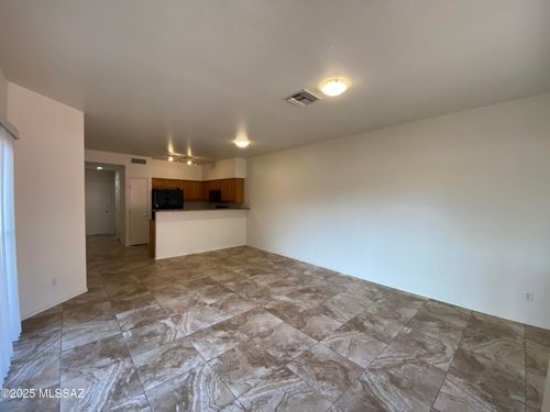 42-1260 E Weimer Circle, Tucson, AZ, 85719 | Card Image