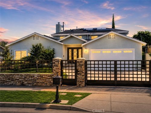 11138 Collett, Granada Hills, CA, 91344 | Card Image