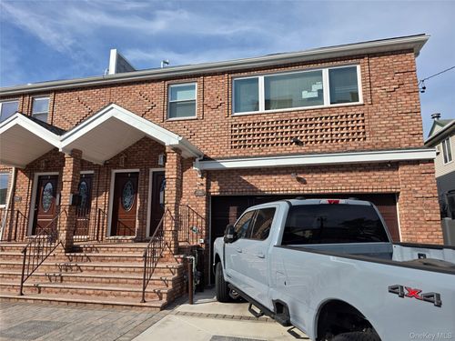 1720 New Haven Ave, Far Rockaway, NY, 11691-5115 | Card Image