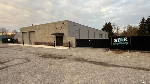 1818 Monroe St, Carleton, MI, 48117-9067 | Card Image