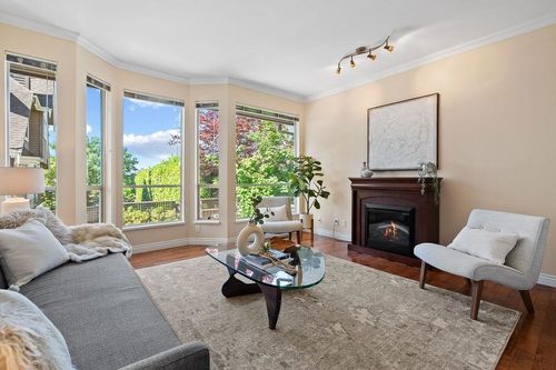 1-230 E Keith Rd, North Vancouver, BC, V7L1V5 | Card Image