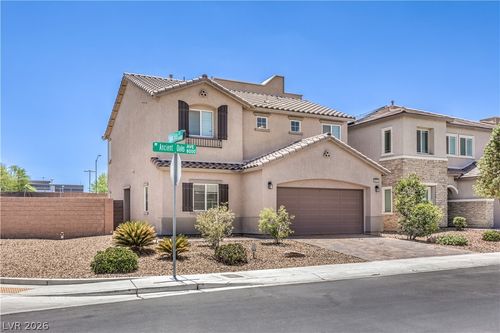 8025 Ancient Oaks Ave, Las Vegas, NV, 89113-6629 | Card Image