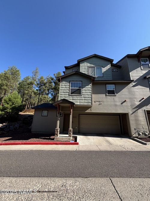 2576 W Pikes Peak Dr, Flagstaff, AZ, 86001-2676 | Card Image