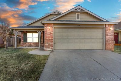 4012 W 104th Street S, House other with 3 bedrooms, 2 bathrooms and null parking in Jenks OK | Image 1