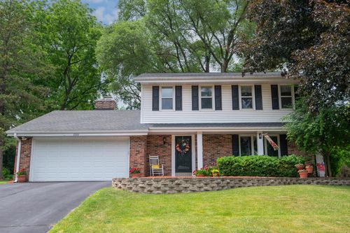 2355 Guinevere Drive, Brookfield, WI, 53045 | Card Image