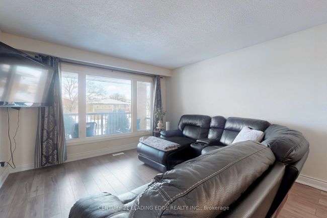 17 Jardine St, House other with 6 bedrooms, 4 bathrooms and 2 parking in Brampton ON | Image 12