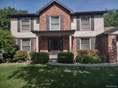 24760 Sutherland Dr, Novi, MI, 48374-3140 | Card Image