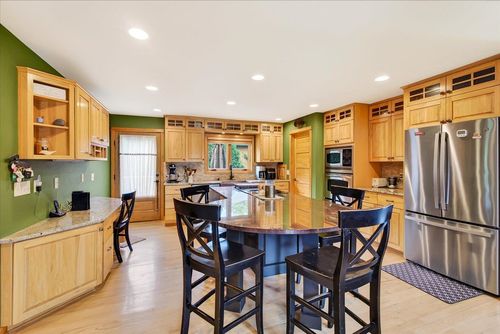 7943 Stagecoach Road, CROSS PLAINS, WI, 53528 | Card Image