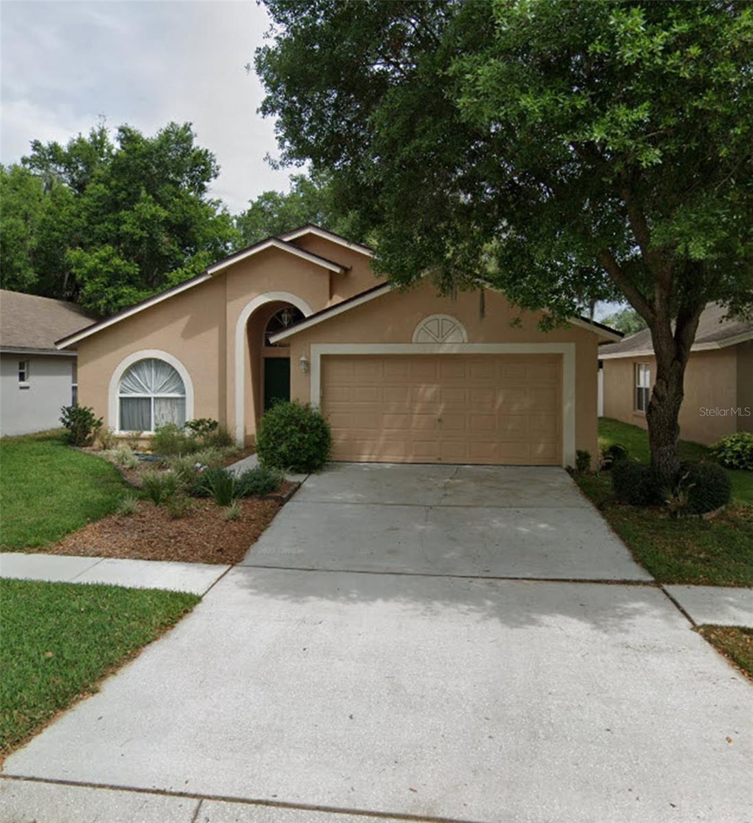 Preston Woods Dr, Valrico, FL 33596