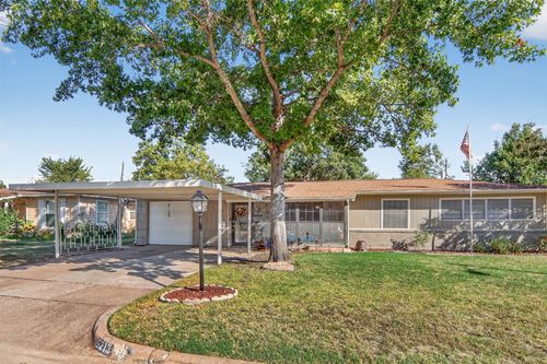 5213 Mallory Dr, Haltom City, TX, 76117-2453 | Card Image