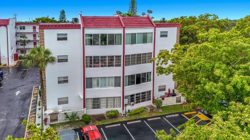 401-4270 Nw 40th St, Lauderdale Lakes, FL, 33319-4808 | Card Image