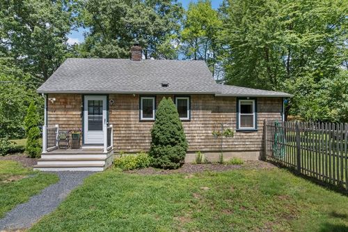 206 Old Dean St, Norton, MA, 02766 | Card Image