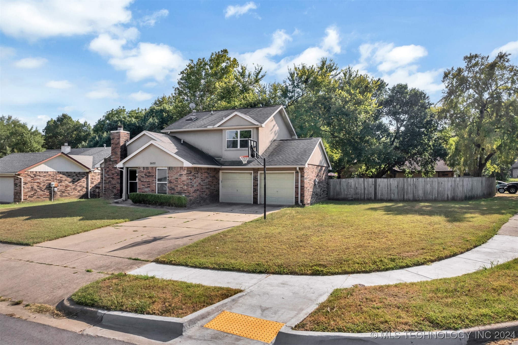 Juniper Ave, Broken Arrow, OK 74011