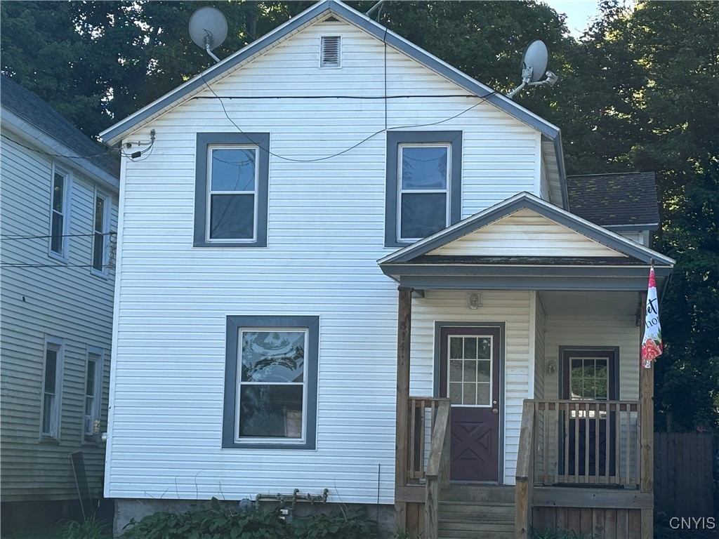 Rochester St, Fulton, NY 13069