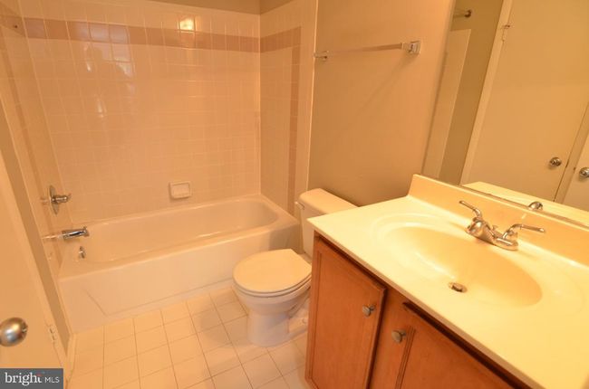 1702 - 1702 Ascot Way, Condo with 2 bedrooms, 2 bathrooms and null parking in RESTON VA | Image 41
