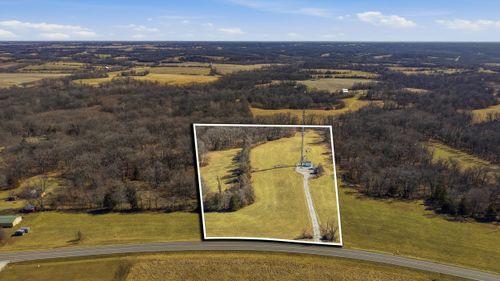 TR 4E W Us Highway 40, ROCHEPORT, MO, 65279 | Card Image