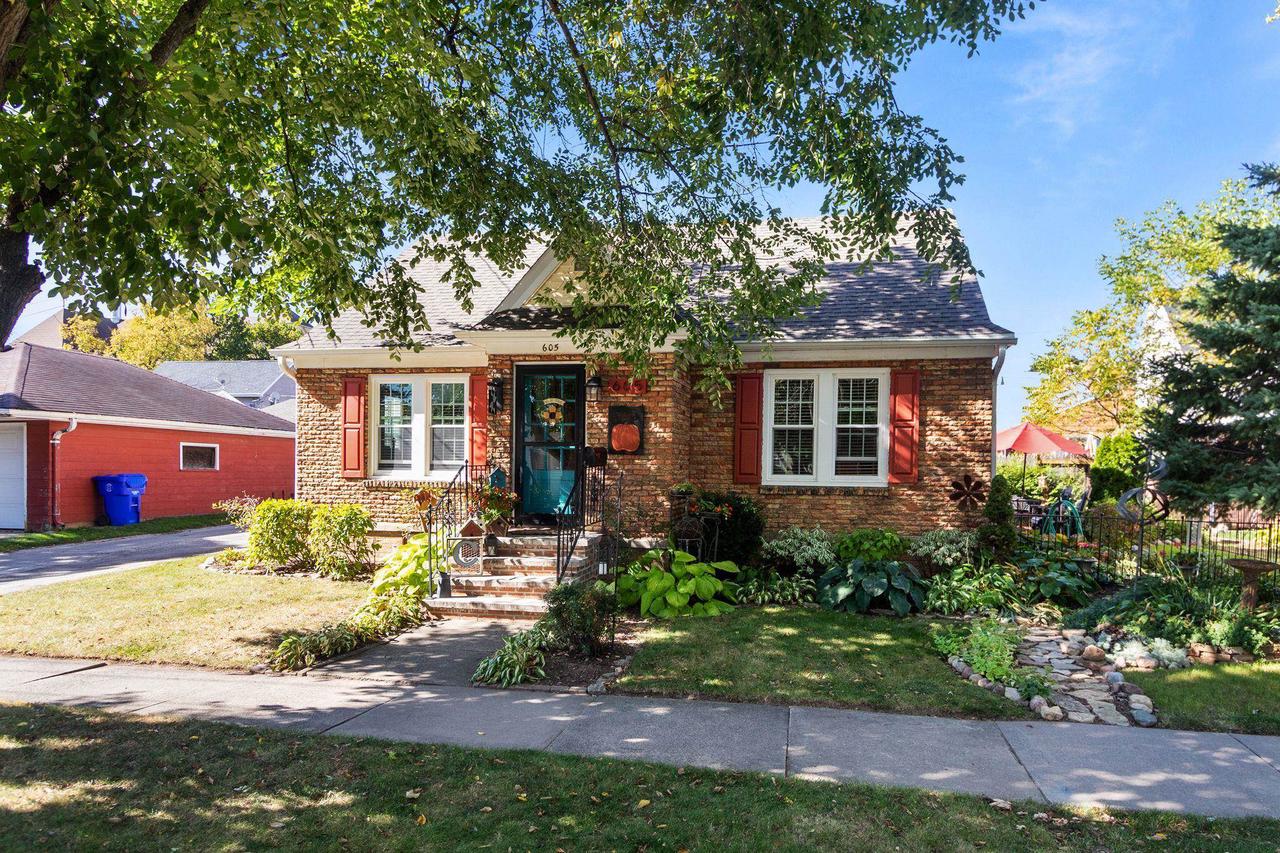 Main Ave, Kaukauna, WI 54130