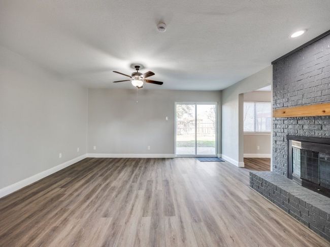 2623 Summertree Dr, House other with 3 bedrooms, 3 bathrooms and null parking in Carrollton TX | Image 22