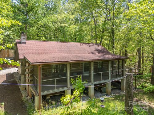84 Bishop Ln, Mill Spring, NC, 28756-4514 | Card Image