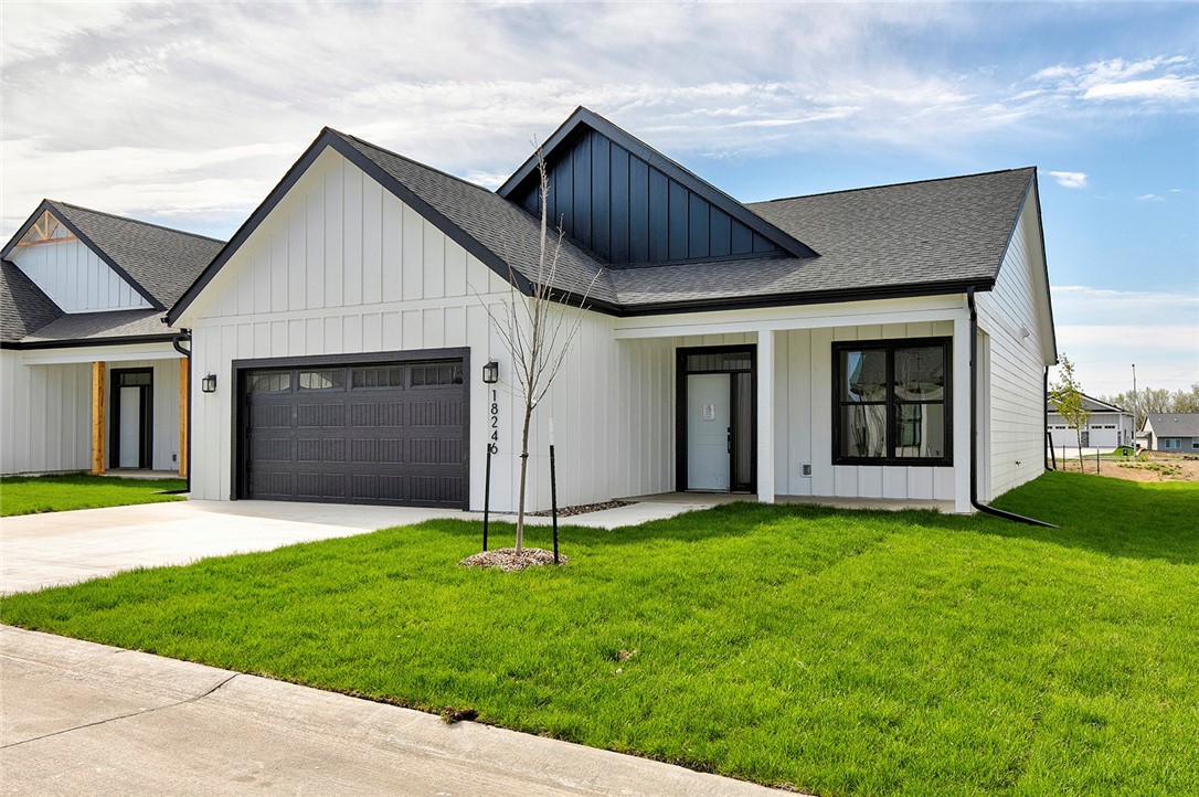 Iltis Ln, Clive, IA 50325