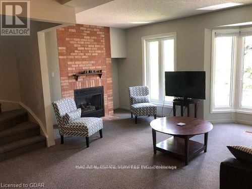 3-302 College Ave W, Guelph, ON, N1G4T6 | Card Image