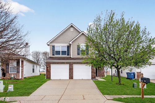 15472 Old Pond Cir, Noblesville, IN, 46060-4938 | Card Image