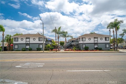 875 N Olive, Orange, CA, 92867 | Card Image