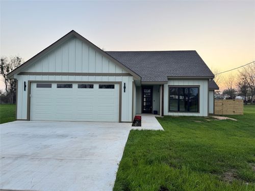 1099 White Tail Cove, Lexington, TX, 78947 | Card Image