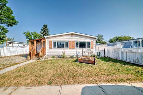 842 Briarwood Road, Strathmore, AB, T1P1E8 | Card Image