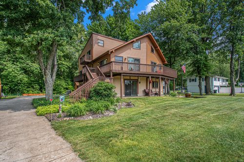 50041 David Dr, Dowagiac, MI, 49047-9243 | Card Image