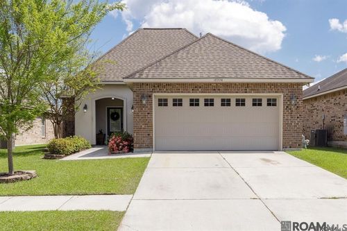 18326 Sunset Park Dr, Prairieville, LA, 70769-3912 | Card Image