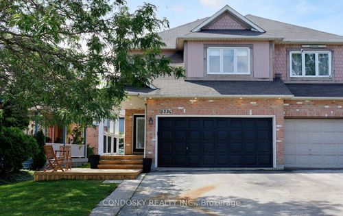 5226 Bushelgrove Cir, Mississauga, ON, L5M6C5 | Card Image