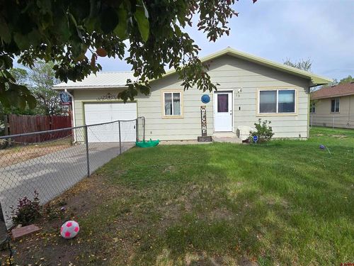 13 Jefferson St, Center, CO, 81125-9018 | Card Image