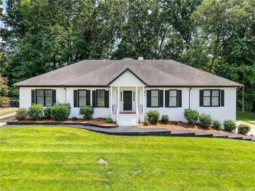 245 Heathcliff Pl, Winston-Salem, NC, 27104-4443 | Card Image