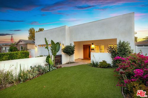1033 N Pass Ave, Burbank, CA, 91505 | Card Image
