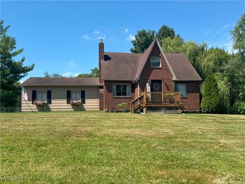 95 Clingan Rd, Struthers, OH, 44471-2126 | Card Image