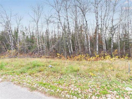 33 Elm St, Pine Falls, MB, R0E | Card Image
