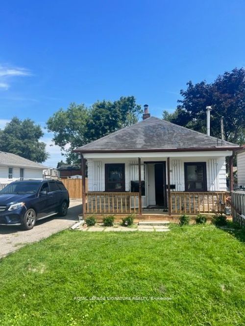 1045 Strathy Ave, Mississauga, ON, L5E2J6 | Card Image