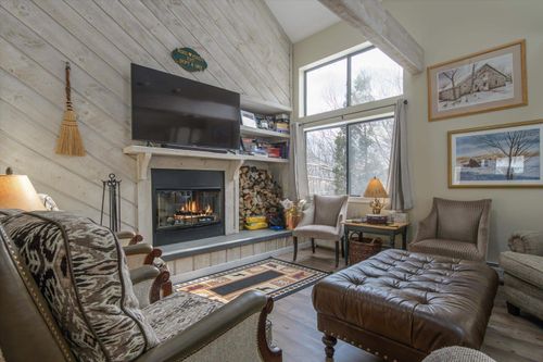 30c-281 Okemo Trailside Ext, Ludlow, VT, 05149 | Card Image