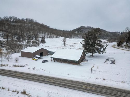 E13758 State Highway 82, LA FARGE, WI, 54639-8520 | Card Image