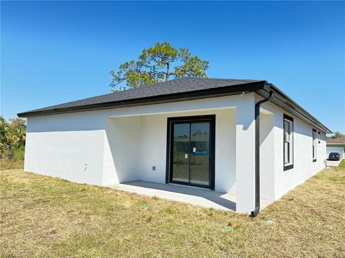 8045 Oakleaf Cir, Labelle, FL, 33935-5474 | Card Image