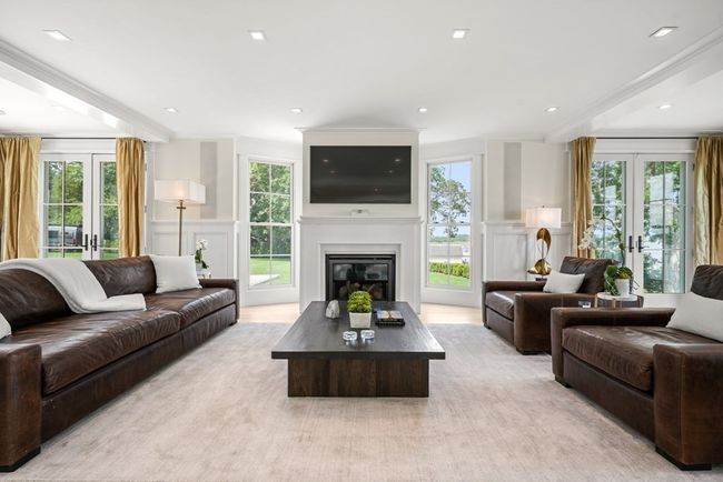 46 Winship Ave, House other with 7 bedrooms, 6 bathrooms and 12 parking in Wareham MA | Image 15