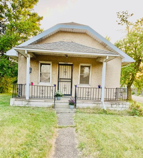 1300 Carolina St, Gary, IN, 46407-1444 | Card Image