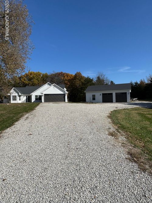 11288 S Blackhawk Trl, ASHLAND, MO, 65010-9042 | Card Image