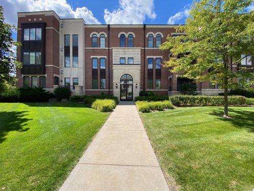 304-19155 Thomson Drive, Brookfield, WI, 53045 | Card Image