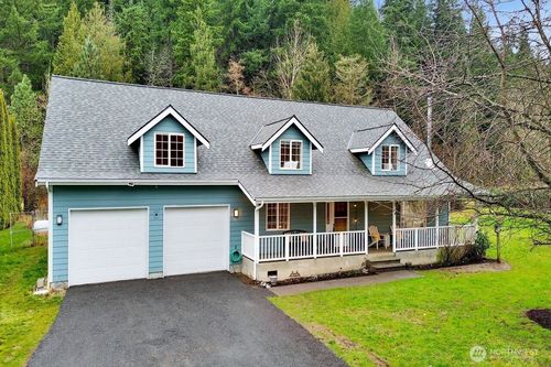 5242 Scarlett Way, Deming, WA, 98244-4019 | Card Image